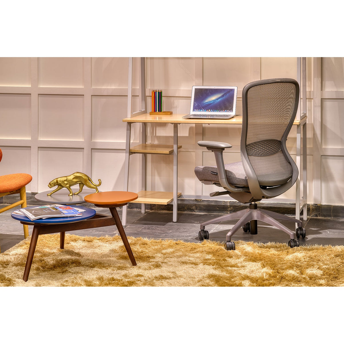 Featherlite Helix Medium Back Mesh Chair with Multilock Seat Sliding Mechanism & Four-Way Adjustable Arms